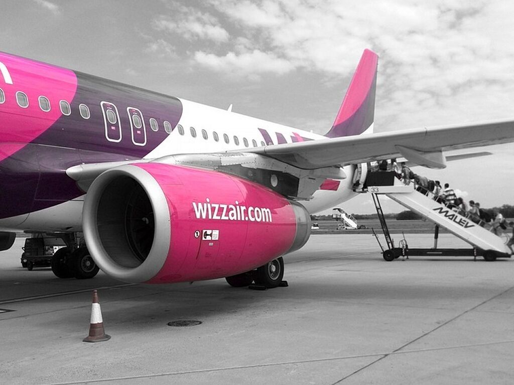 Wizzair plane